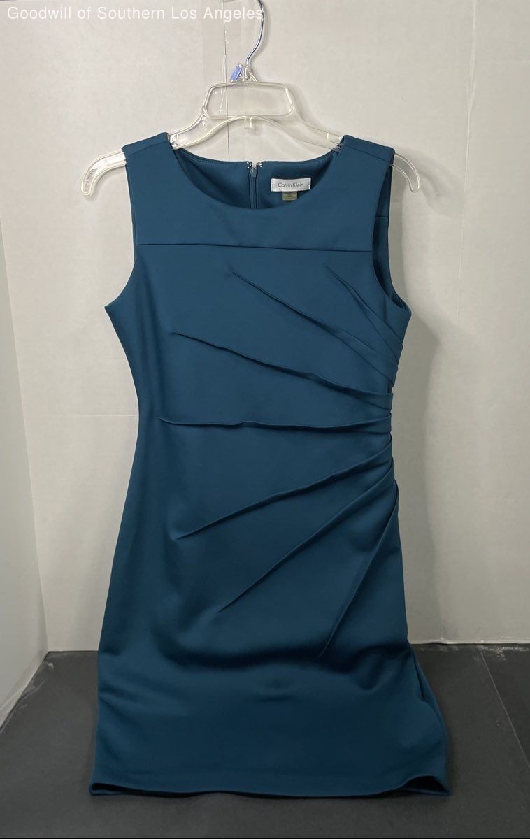 Calvin Klein Women's Teal Dress - Size 6 thumbnail 2