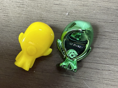 Boîte magique métallisée verte rare et FUSA Gogo's Crazy Bones ICHIRO jaune secret - Photo 5 sur 5