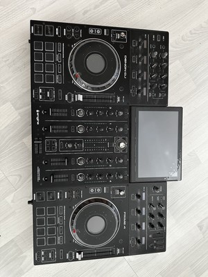 Denon Prime 4 DJ-Controller - wie neu, Top-Zustand, OVP!