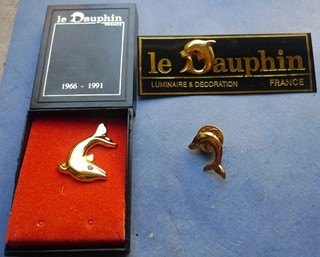 3 PIN's LUMINAIRES "LE DAUPHIN" 1991