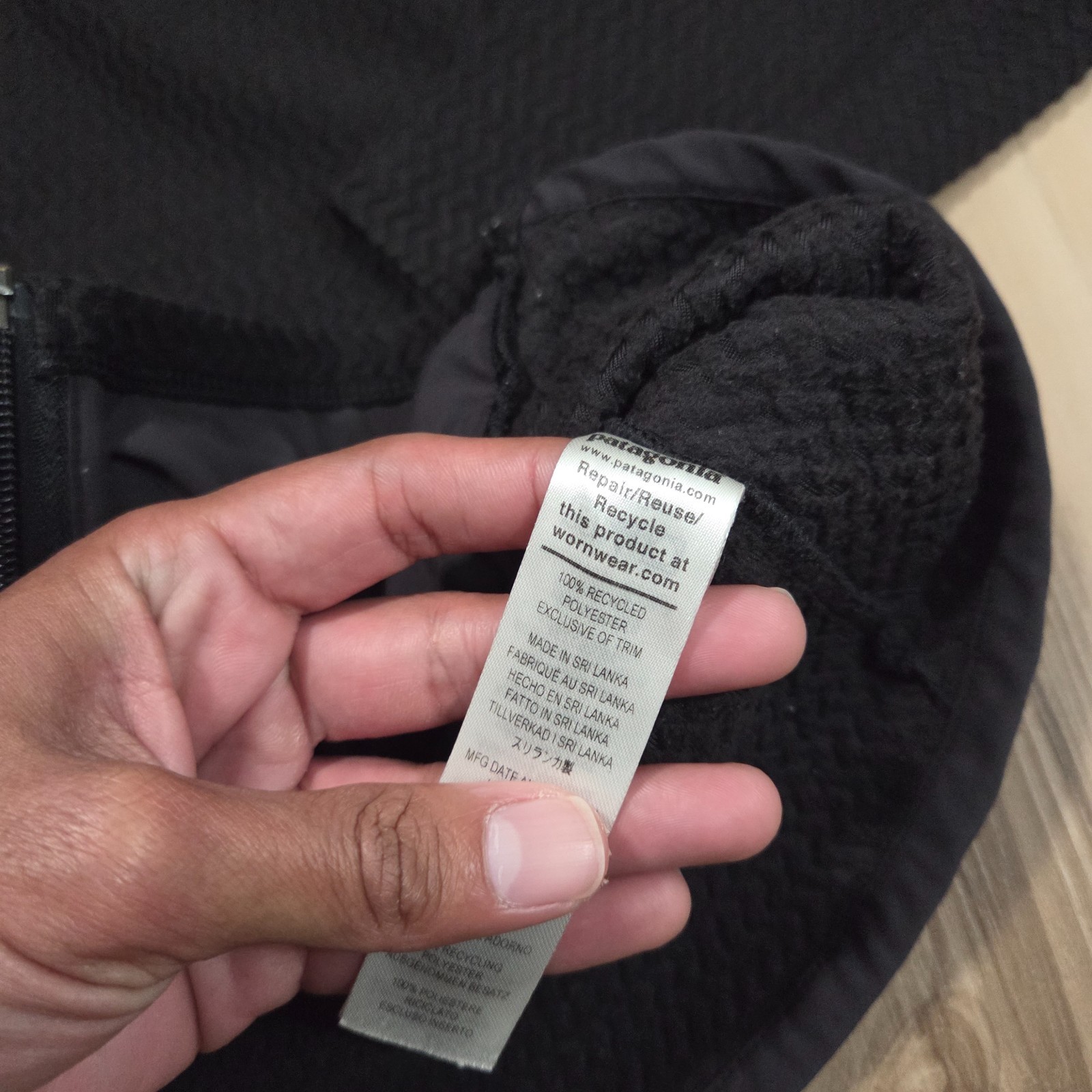 Patagonia Women's R1 Air Hoody Jacket Size M Black Full Zip Fleece Waffle thumbnail 5