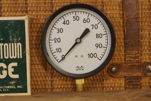 Vintage Marshalltown Mfg Co. Vacuum Gauge NOS + Original Box - Picture 5 of 8