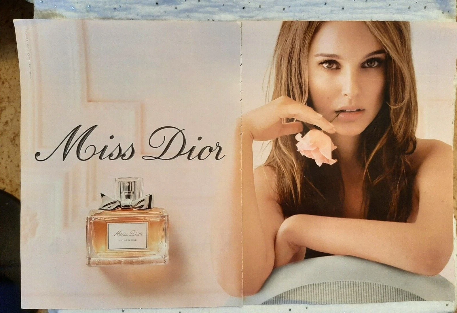 Publicité papier Parfum. Perfume Ad C. Dior Miss Dior de 2012