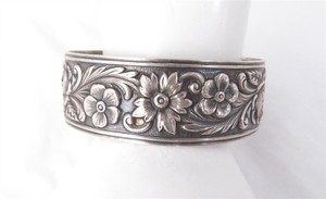 Kirk Stieff Repousse-Full Chased-Hand Chased 7/8" Wide Cuff Bracelet 6 1/2" (B)