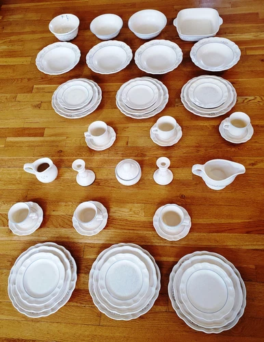 PFALTZGRAFF Vintage Heirloom Dinnerware China Set 43 Pieces