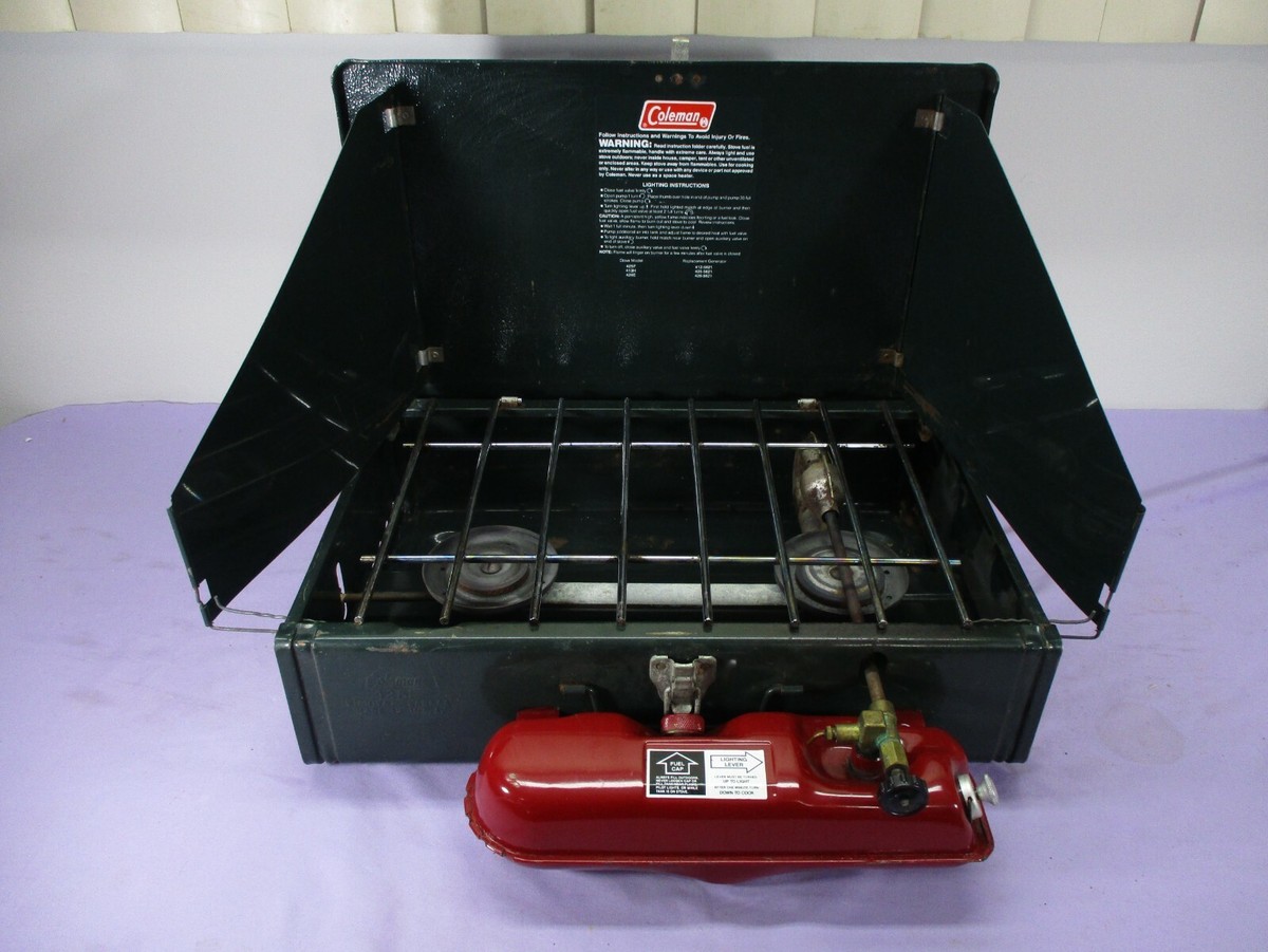Vintage Coleman 425F Double Burner Portable Gas Camping Stove
