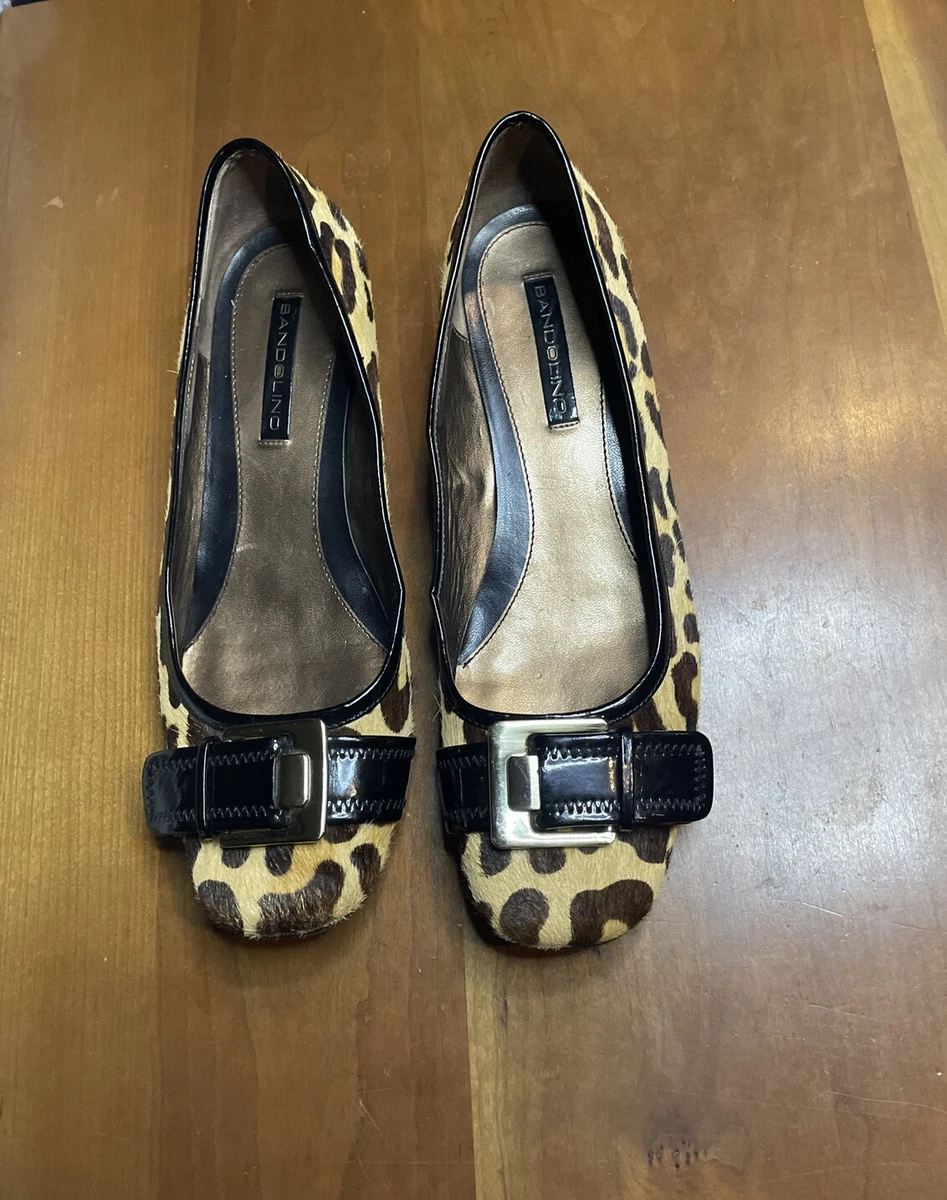 Bandolino leopard tan and black flats with decorative black buckle Size 8.5M