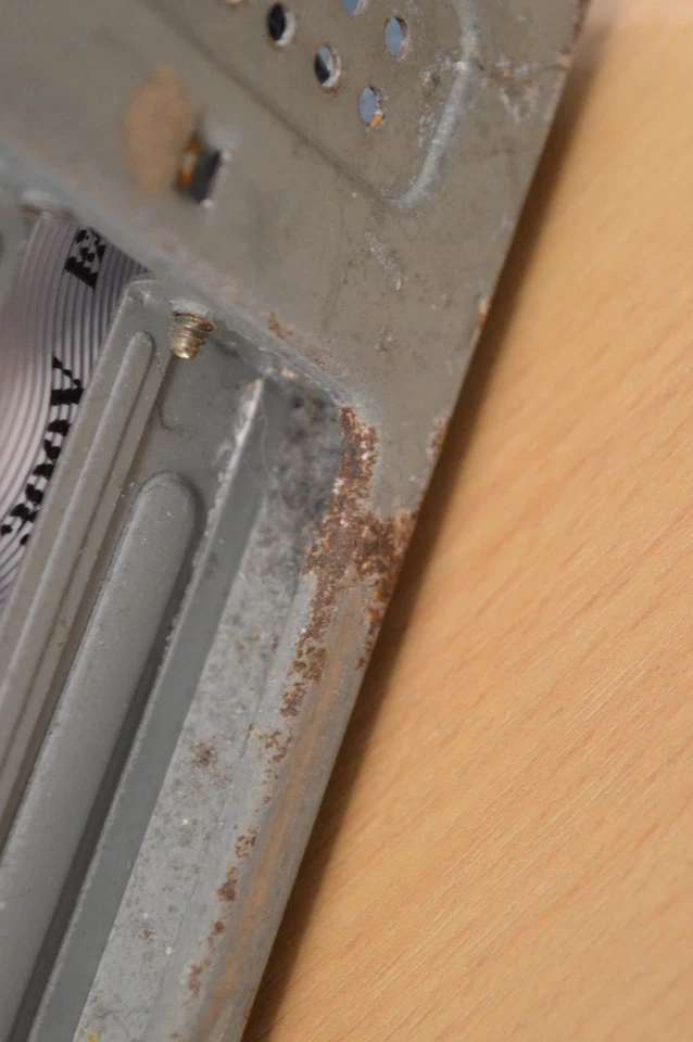 Retro Vintage 90's 00's Beige AT PC Computer Case - AT w/ Turbo Display - Image 4 of 4