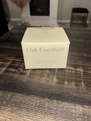 Oak Essentials Perfecting Body Scrub, Spa-Quality Scrub, Free Ship 7.1 Oz Sealed