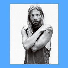 Taylor Hawkins - Foo Fighters #100488 - 8x10 Photo Printed at a Lab