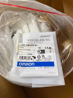 1pcs OMRON E2E-X8B1D18-M1 Brand New Proximity Sensor
