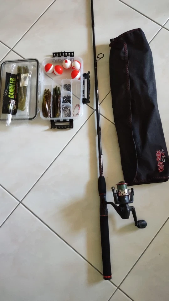 Ugly Stik 6’6” GX2 Travel Fishing 4-piece Rod and Reel Spinning Combo + case/bag - Image 2 of 4