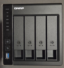 QNAP TS-451 D2 4 Bay NAS 4GB RAM (max 8) 2x G...