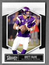 BRETT FAVRE 2009-10 CLASSICS FOOTBALL !!! CARD #55 VIKINGS HOF