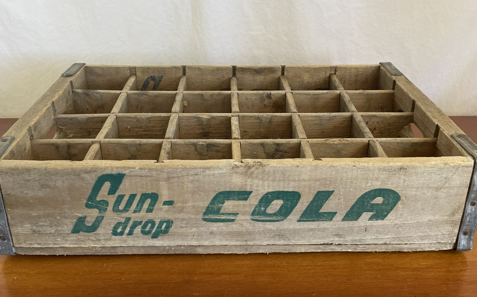 VTG Wooden Sun Drop Cola Soda Bottle Crate Schofield Wisconsin Wood Metal Box