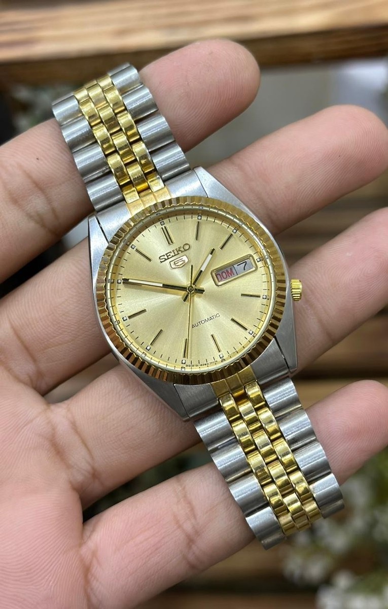 Rare seiko 5 automatic 17 jewels japan made watch for mens 7009