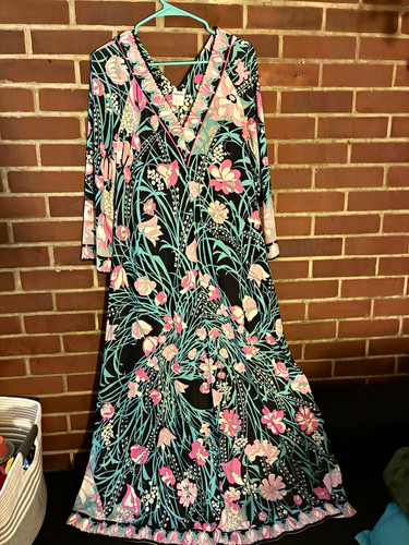 Emilio Pucci, Emilio Pucci 70s Vintage Floral V-Neck Night Dress S/M Black Pink