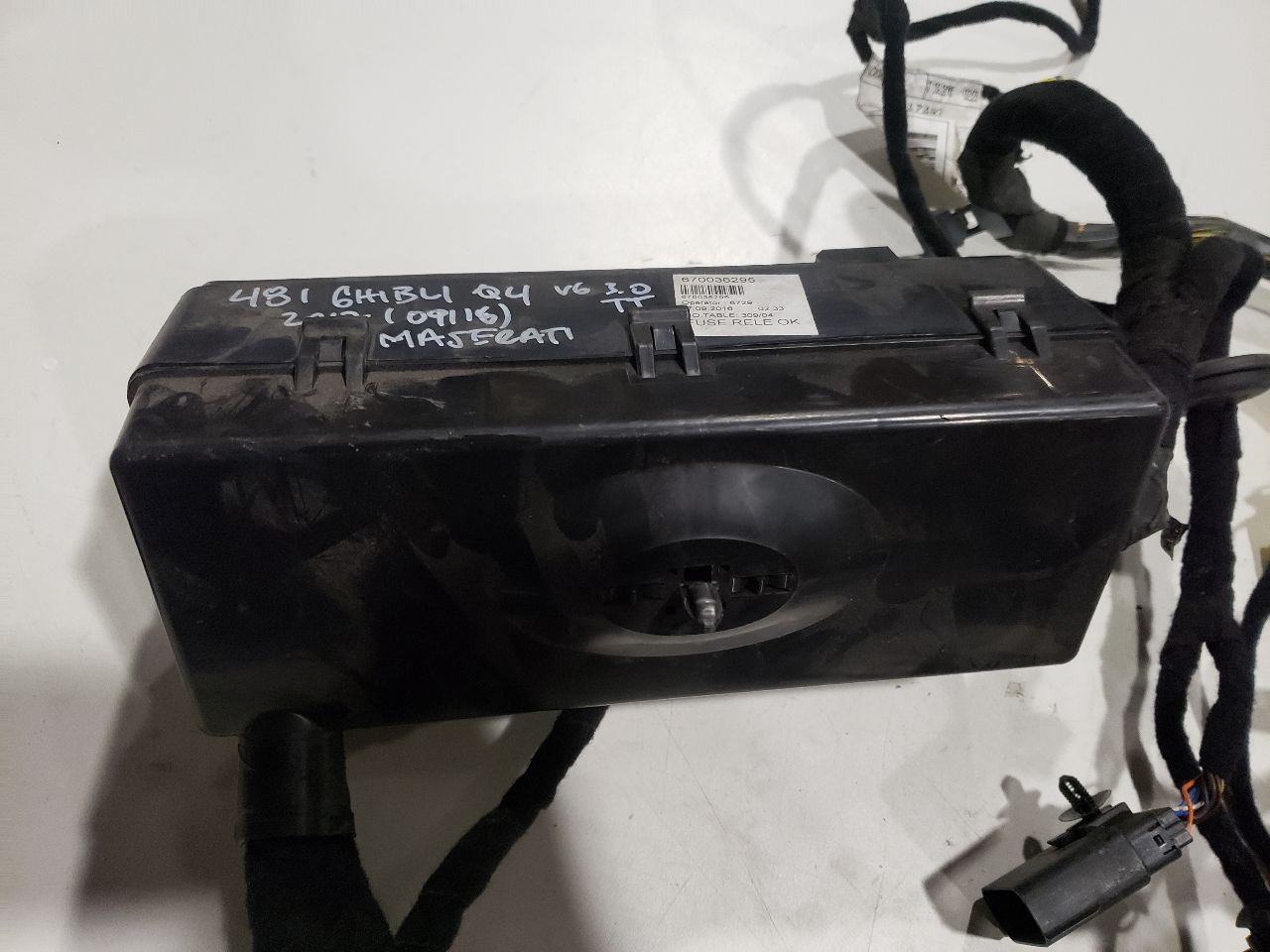 Cabin Fuse Relay Box - 2017 Maserati Ghibli AWD - OEM 670036295