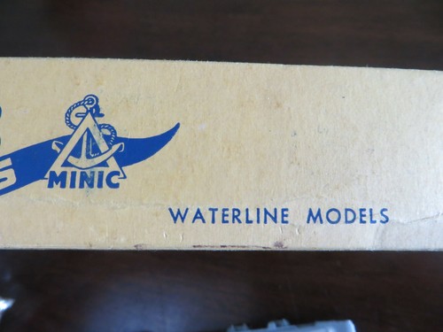 1960 Triang ships Minic Limited Waterline H,M.S.BULWARK M.751 AIRCRAFT CARRIER - Picture 11 of 12