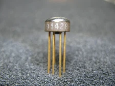 Qty. 1 Fairchild UL91428 IC