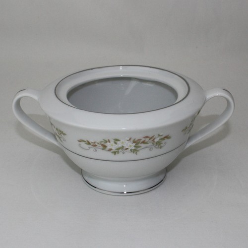 International Silver Co Springtime 3\26 Sugar Bowl with Lid Two Handles - Picture 9 of 20