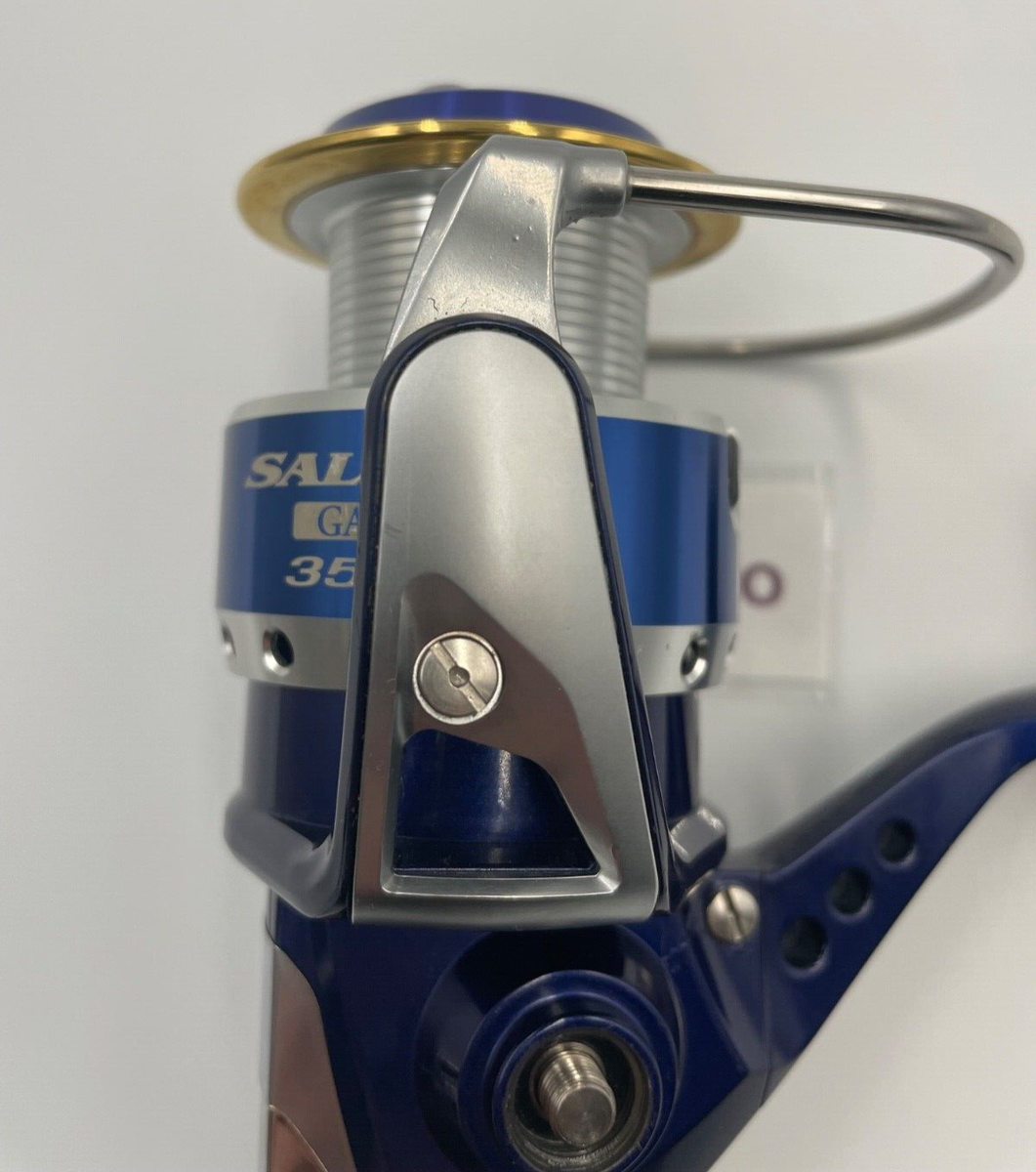 Daiwa SALTIGA GAME 3500リール 本体 Daiwa Saltiga Game 3500 Spinning Fishing Reel Gear Ratio 4.9
