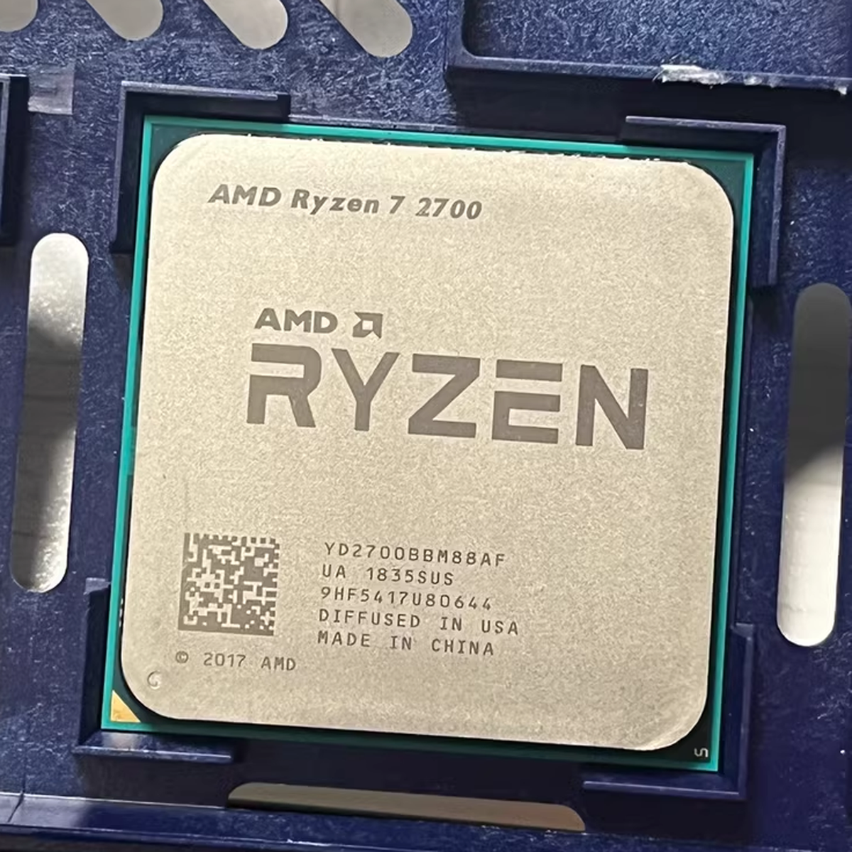 AMD Ryzen7 2700 BOX中古美品 CPU AMD 〔中古〕Ryzen7 2700 BOX（中古