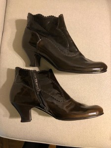 gabor patent boots