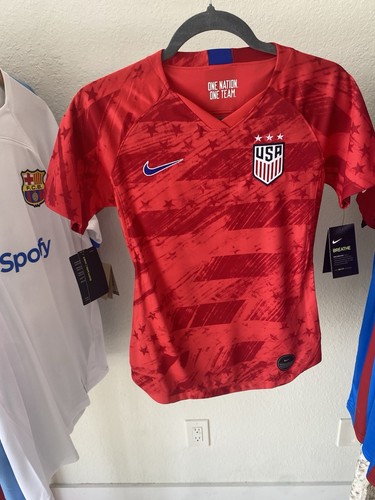 Nike Trikot Damen Rot USA Fußball Legende. #13 Alex Morgan - Bild 11 von 12