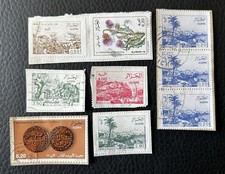 Lot de 9 timbres d’ Algérie année diverses - encore sur frag  Stamps F81