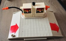 MATCHBOX MOTOR CITY GAS STATION USA 1985 Two Petrol Pumps wRinging Bell & nozzle