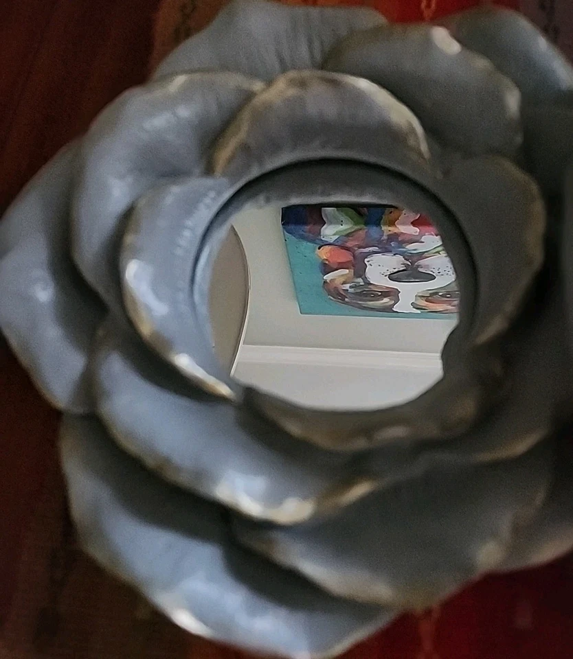 Juego de 2 espejos de acento floral dorado flor gris/dorado Nanette Lepore Foto 3 de 4