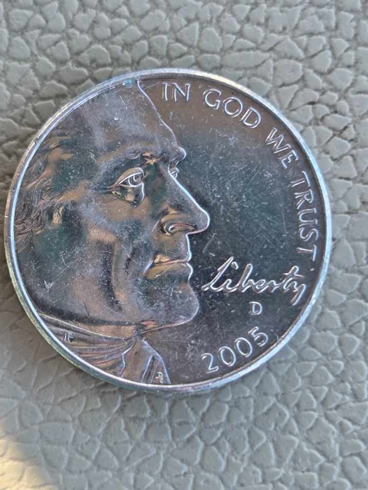 2005 Jefferson D 5 Cents Buffalo Nickel Rare mint condition  - Image 2 of 2