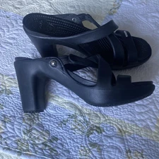 Crocs Heels Sandals Black Cyprus IV Women's Size 8 Slip On
