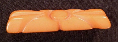Vintage Carved Bakelite Pin Brooch Orange 2+ Inches Exc Cnd - Picture 2 of 4