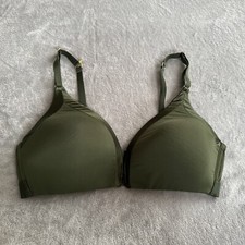 Excellent Lively Green T-Shirt Full Coverage Bra Size: L