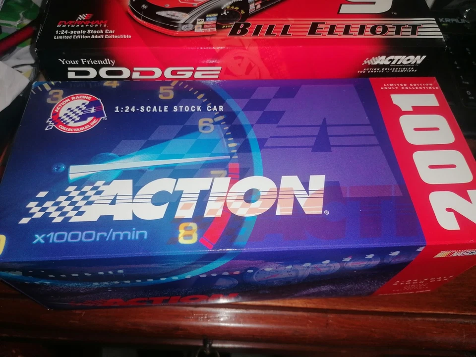 ACTION 1/24 Dodge Intrepid #9 Nascar 2001 B. Elliott - M. Ali - Immagine 2 di 3