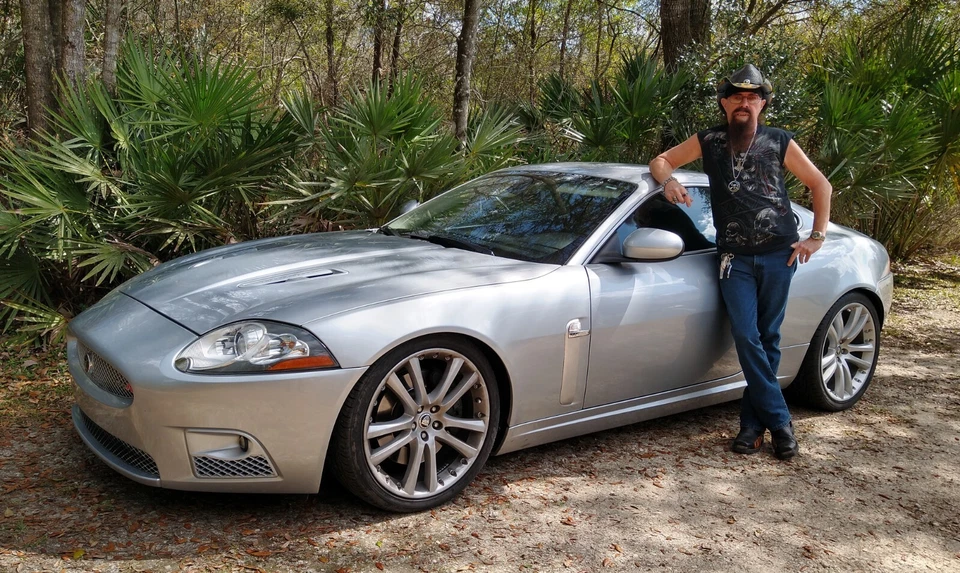 Jaguar XK8-XKR 1997 -2006 Factory SERVICE MANUAL ,Ultimate Manual Collection ! - Image 3 of 3