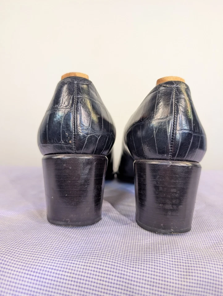 Vintage Amalfi 10B Croc-Embossed Leather Pumps | Made in Italy Square Toe Heels - Image 4 of 4