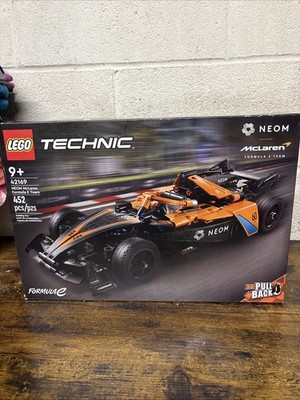 LEGO TECHNIC: Neom Mclaren Formula E Race Car (42169)