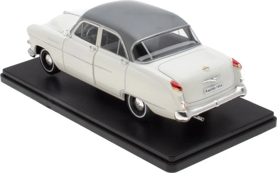 Opel Kapitan - 1954 - White 1:24th Scale New BLISTER PACKED - Image 3 of 4