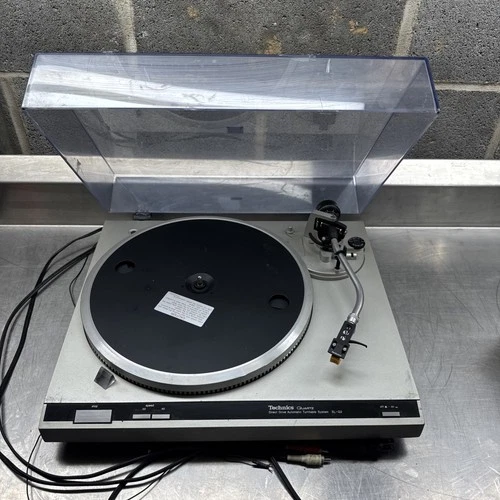 Technics SL-Q2 Quartz Direct Drive Automatic Turntable 33/45 RPM RCA