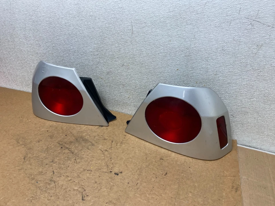 Luces traseras laterales izquierda+derecha Chevrolet Impala 2000-2005 OEM S7003 DW Foto 2 de 4