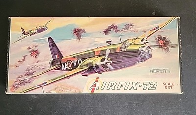 Airfix Wellington Airplane Model in Open Box 1/72 #1406-100