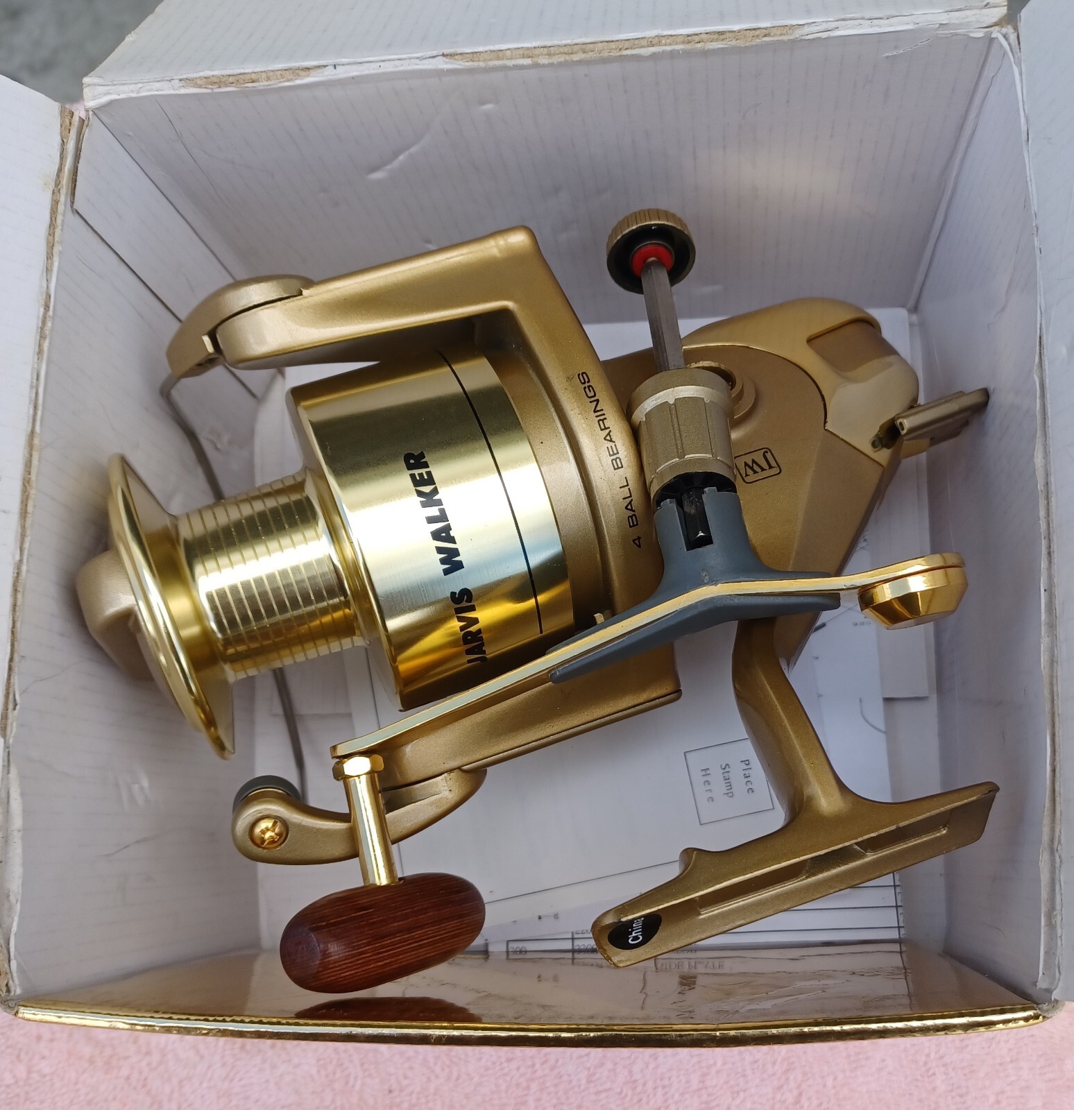 Large UNUSED Jarvis Walker integra gold ll 8500 Reel in Box with Papers