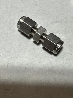 NEW Swagelok SS-200-6 stainless steel, 1/8'' union , 316