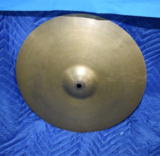 Vintage ZILDJIAN AVEDIS 14" CYMBAL MADE IN USA