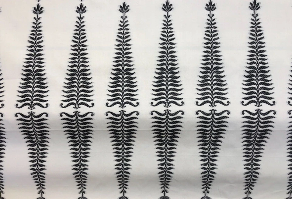 2.5 Yards Schumacher Fern Tree Noir Cream Fabric - Image 2 of 4