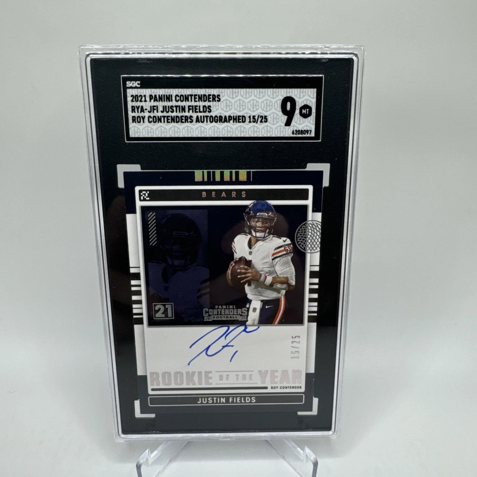 Justin Fields Panini Contenders Rookie of the Year Contenders Autographs Rps #RYAJFI Base