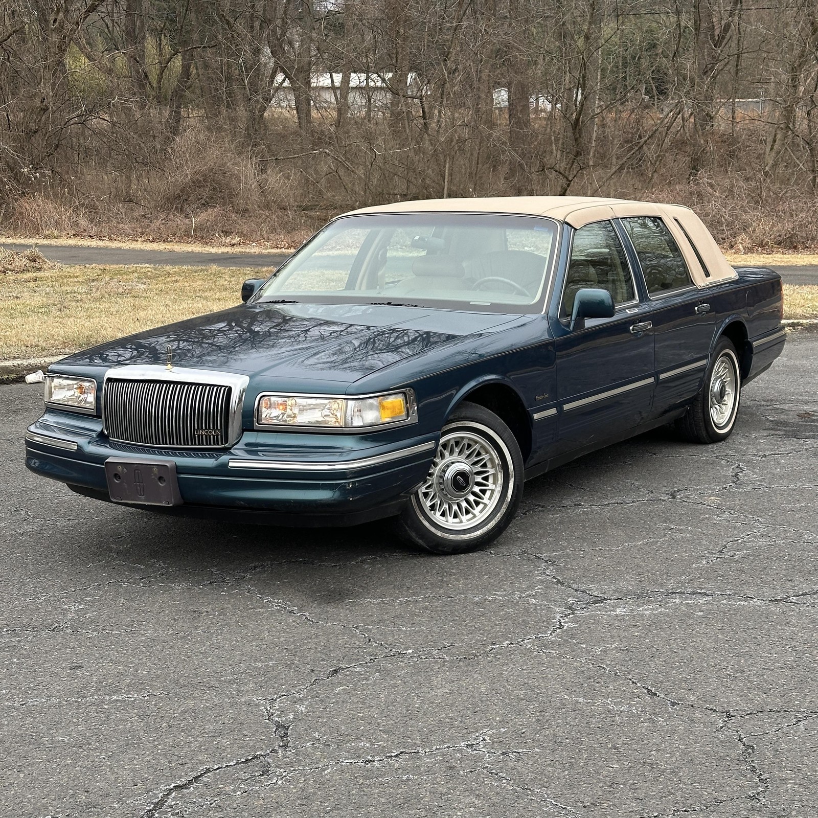 1997 Lincoln Town Car for sale in Huntingdon Valley Pennsylvania